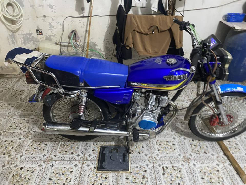 سلام عليكم دراجه للبيع تايكر مودل 2024 لون ازرك  أوراق صوليه ول كمرك مدفوع وتترقم ول دراجه خير من الله مكاني بعكوبه لمفرك سعره 675 بيه مجال سهله حك جيه ‭.                      ‭٠٧٧٧ ٠٥٩ ٧٥٣١‬
