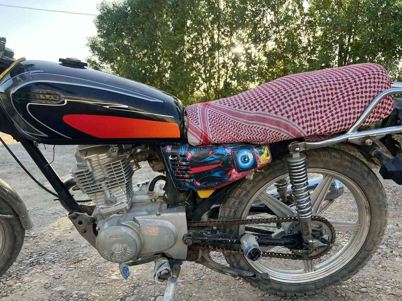 دراجه للبيع سعر 250 وبيها مجال/*********** مكاني تاجي
