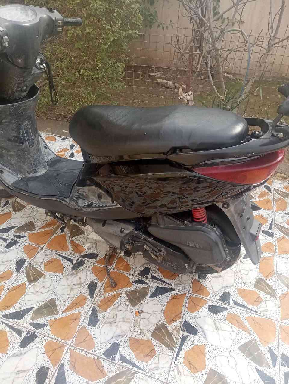 سلام عليكم بريز للبيع بلادي سلف هندر شغال كهربائيات شغاله سعر 500 تلفون ***********
