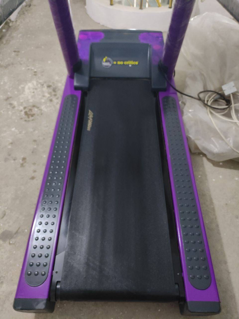 جهاز جري أمريكي لايف فتنس تريدميل للبيع
السعر مليون دينار المكان الموصل
الجهاز نظيف / المراسلة عالخاص


**إذا كنت صاحب هذا الإعلان وتريد حذفه لأي سبب، رجاءا أرسل رسالة إلى الدعم الفني**