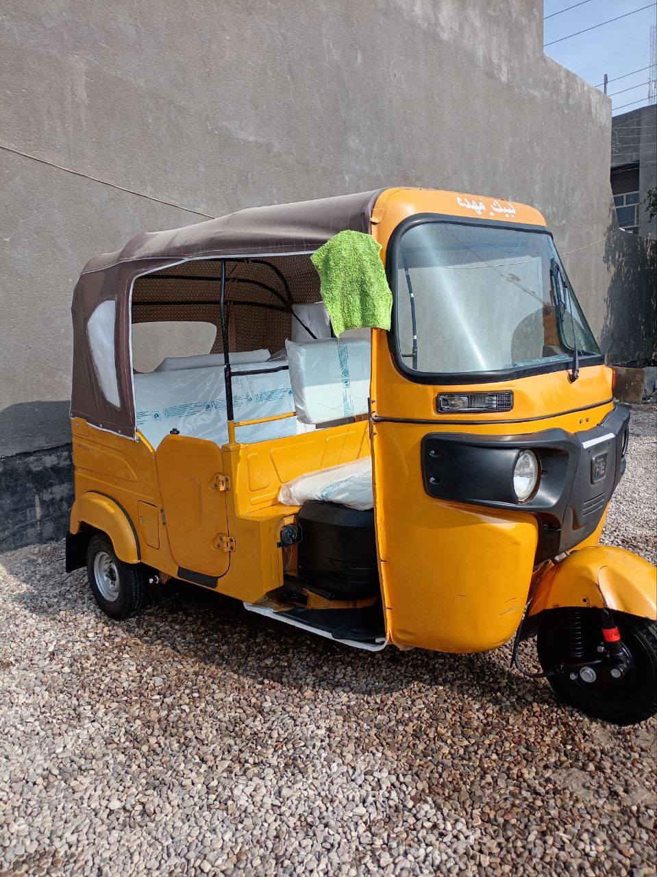 سلام عليكم تكتك 2021للبيع 
رقم نكليزي وسنويه بسمي تكتك احله من صوره 
لاضريه ولاشي فقط دوس رقمي ***********
ذي قار سوق الشيوخ
