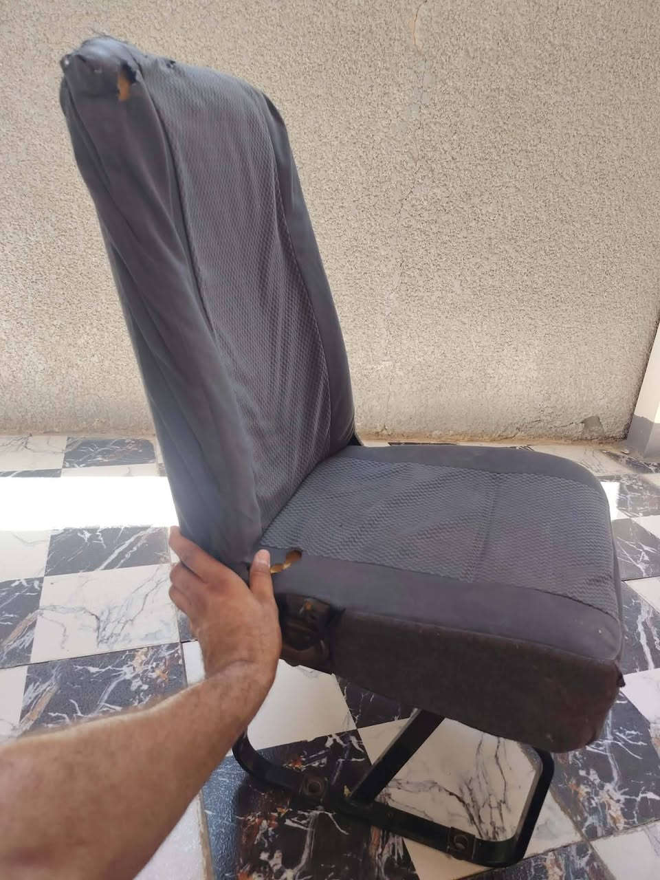 السلام عليكم كشن نيسان عاليه لبيع *********** مكاني بابل
