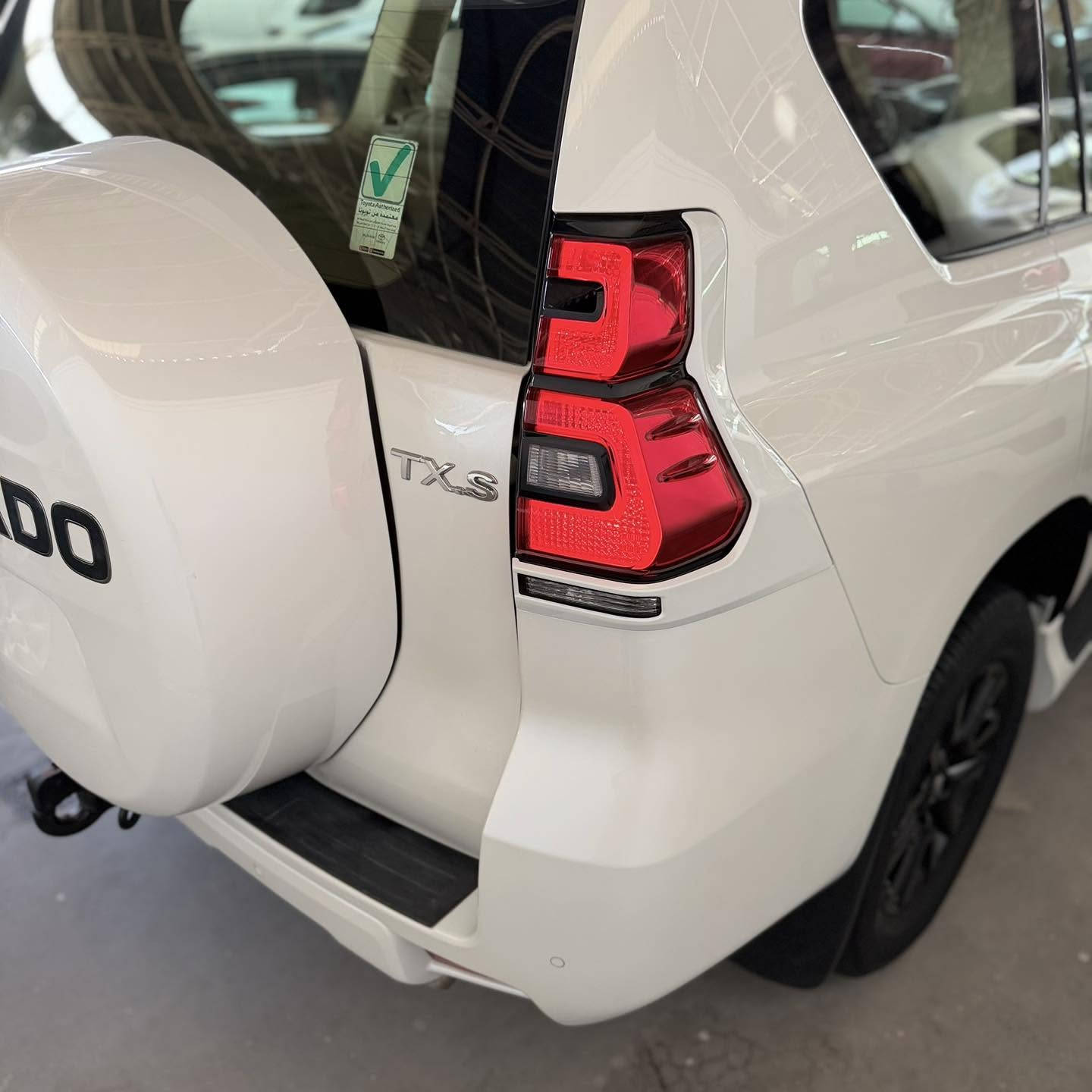 🚙🔥 Toyota Land Cruiser Prado – وكالة SAS

الاعتمادية والقوة بهيبة البرادو المعروفة 👑✨

✔️ فئة TX.S
✔️ ماشية 43,000 كم فقط
✔️ وكالة SAS
✔️ مكفولة كفالة عامة
✔️ حالة ممتازة وقريبة جداً للوكالة

✨ راحة عالية + أداء قوي + جاهزة لكل الطرق والرحلات

📍 متوفرة لدى شركة علي الشيباني لتجارة السيارات
بغداد – الكاظمية – جكوك قرب مرور الكاظمية

📞 للحجز والاستفسار:
***********-***********

🔥 فرصة مميزة لعشاق البرادو… سيارة نظيفة ومكفولة وجاهزة للتسليم الفوري
