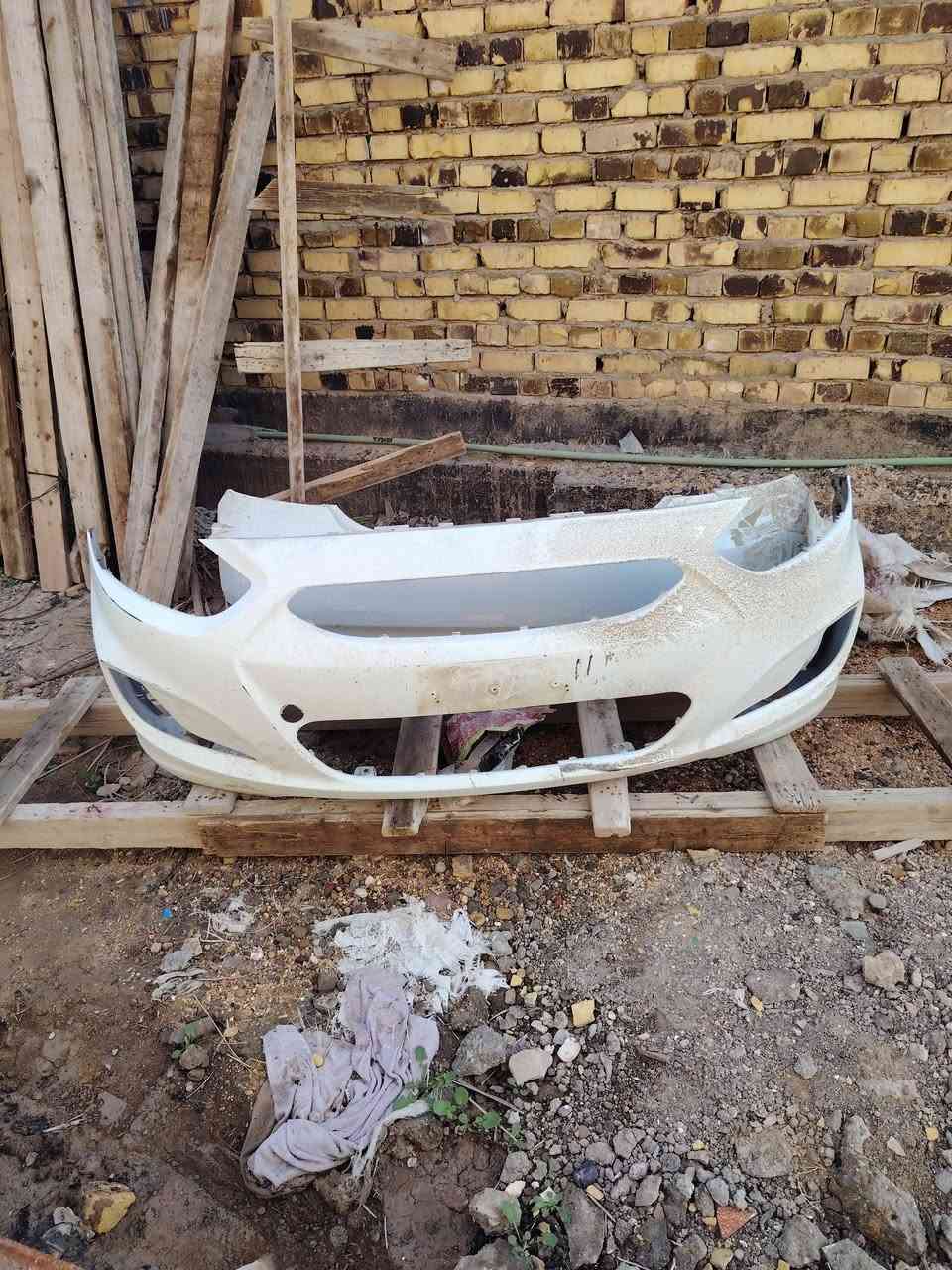 سلام عليكم دعاميات اكسنت للبيع خلفيه واماميه نص عمر يحتاجلهن تصليح بسيط مكان الكوفه السعر قيم واخذ مناسبات للاستفسار ***********
