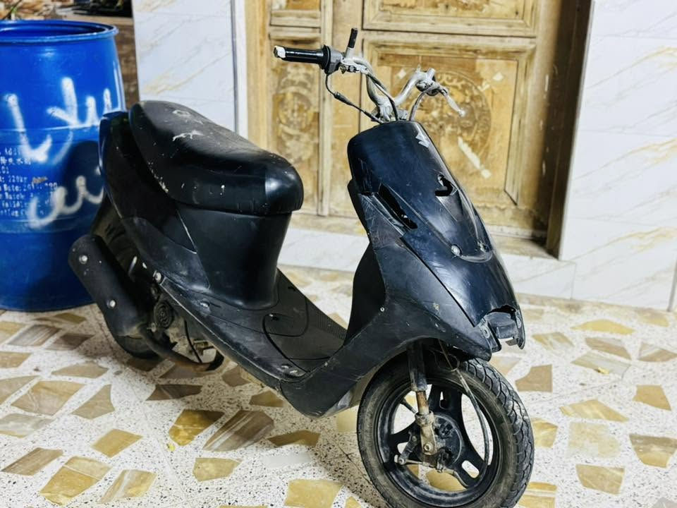 السلام عليكم ساسوكي رياضي للبيع الدراجه ما مفتوحه وناعمه دراجه حلوه عوزه كفرات السعر 125وبيه مجال عنواني ميسان 
***********
