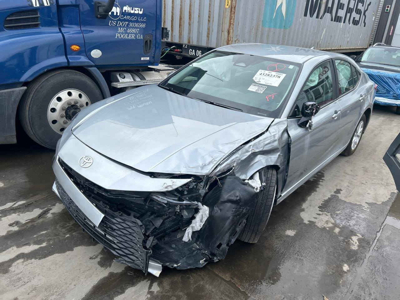 كامري 25
LE
بيها جمالمق
سياره شغاله وتمشي 
سياره بل موصل بل تصليح 
ابيع عل حادث 
(اكتب رقم واحد يوصلك السعر) 
تربريد شغال 
الاستفسار على الرقم (***********)
