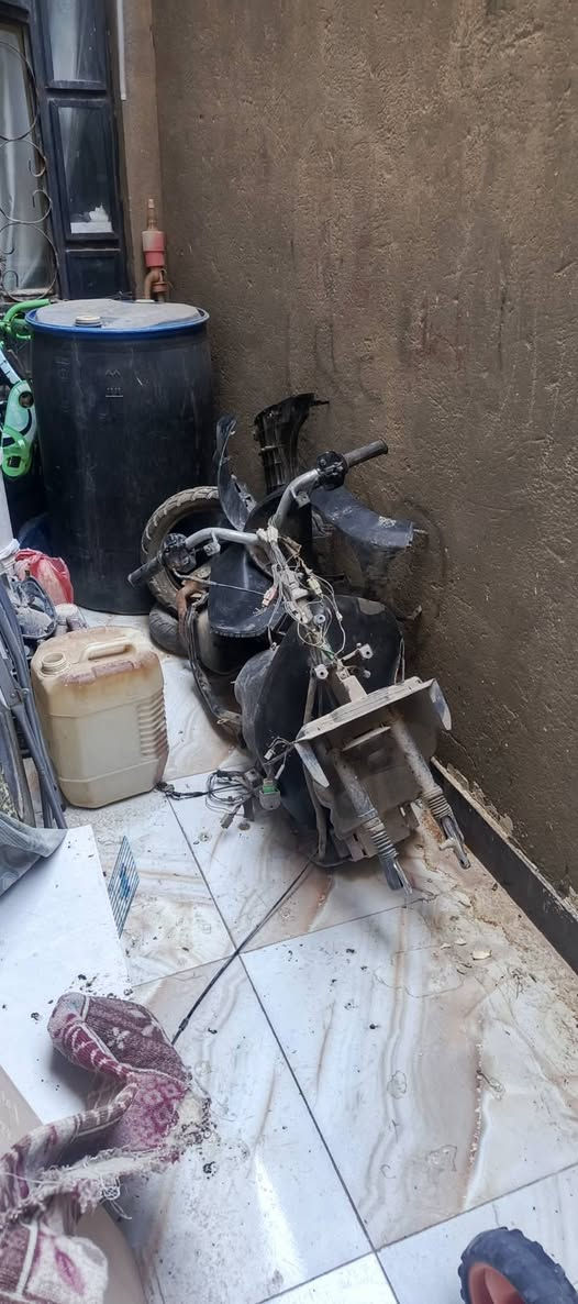 غراض بطه للبيع مكينه كفرات شاصي نضيف 
للعلم دراجه جانت تشتغل وكامت وبدلت الها بوش وبستم جديد وما اشتغلت وفصختها يعني ابيع كوم حديد


**إذا كنت صاحب هذا الإعلان وتريد حذفه لأي سبب، رجاءا أرسل رسالة إلى الدعم الفني**