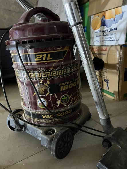 بلازمه حجم ٤٢ ومكنسه كهربائية جديده سعرهن ١٥٠ الف مكاني كوت الشهداء للاستفسار الاتصال على الرقم ***********
