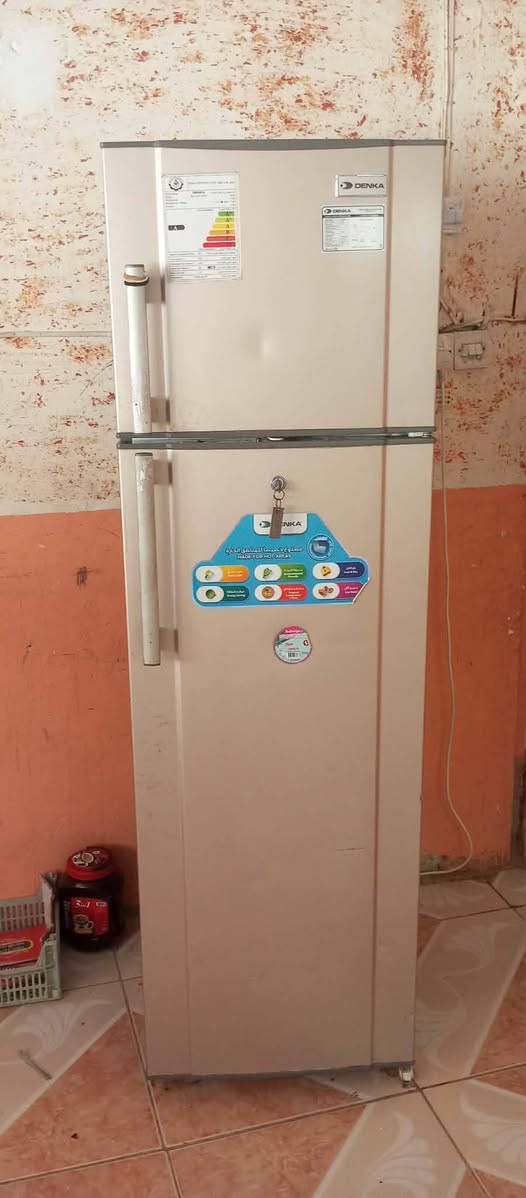 ***********
رقم الهاتف البيع ثلاجه مستخدمه مو هواي 
سعر300بيهه مجال
