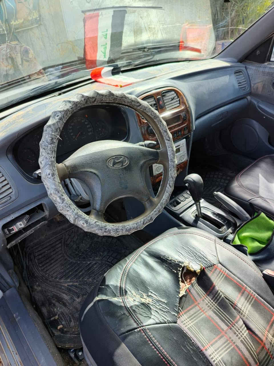 سلام عليكم سياره سوناتا موديل 2000 محرك كورلا صار شهرين من شديته سياره جاهزه على اخر حبايه رقم انكَليزي كهربائيات جاهزه كَير و مكينه مكفول السعر #35  اتعجبك خابر و كل الهلا بيك
***********
