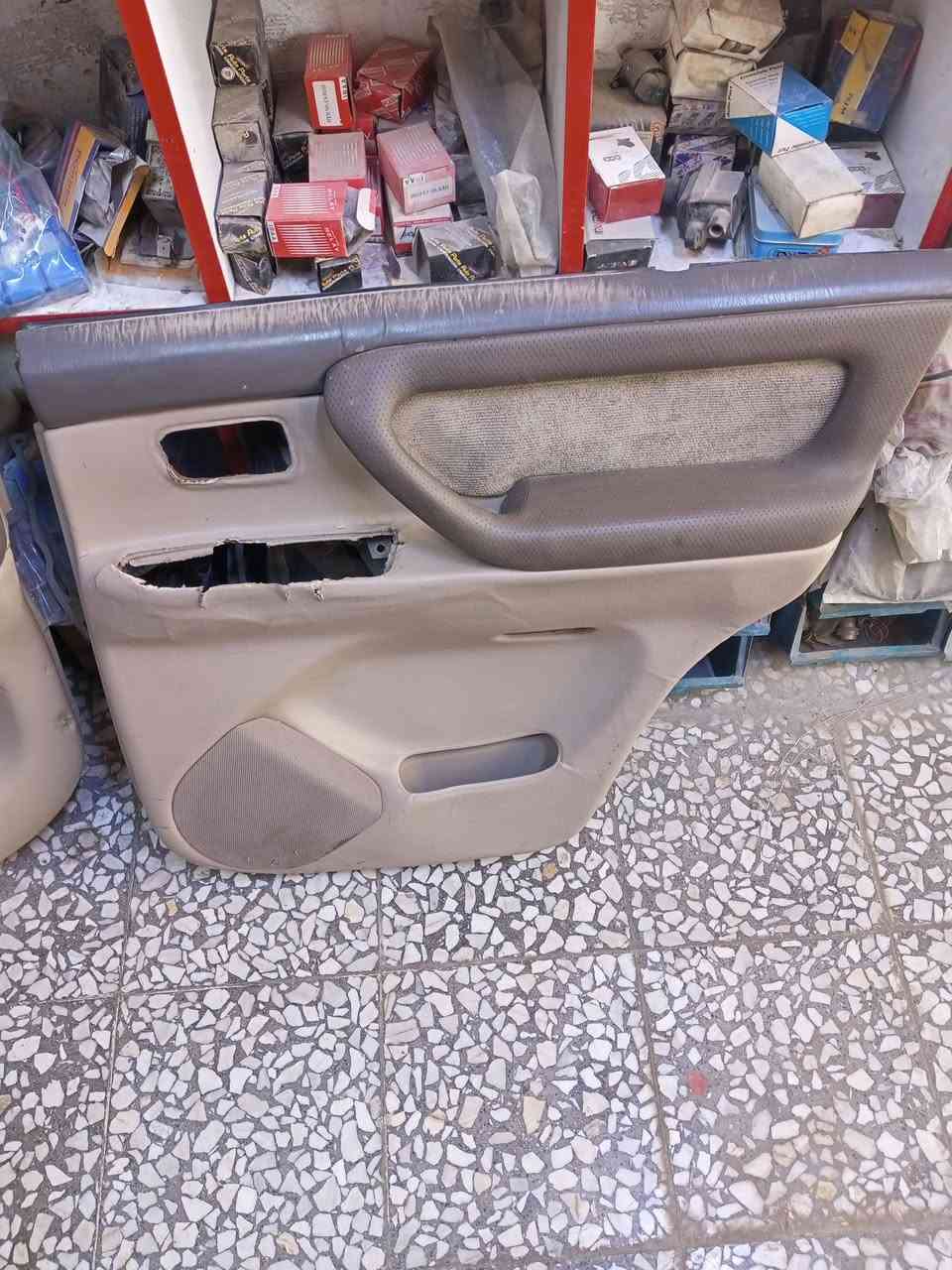 سلام عليكم ادوات مونيكا لاندكروزر الاسعار مناسبه رقم الاستفسار ***********
