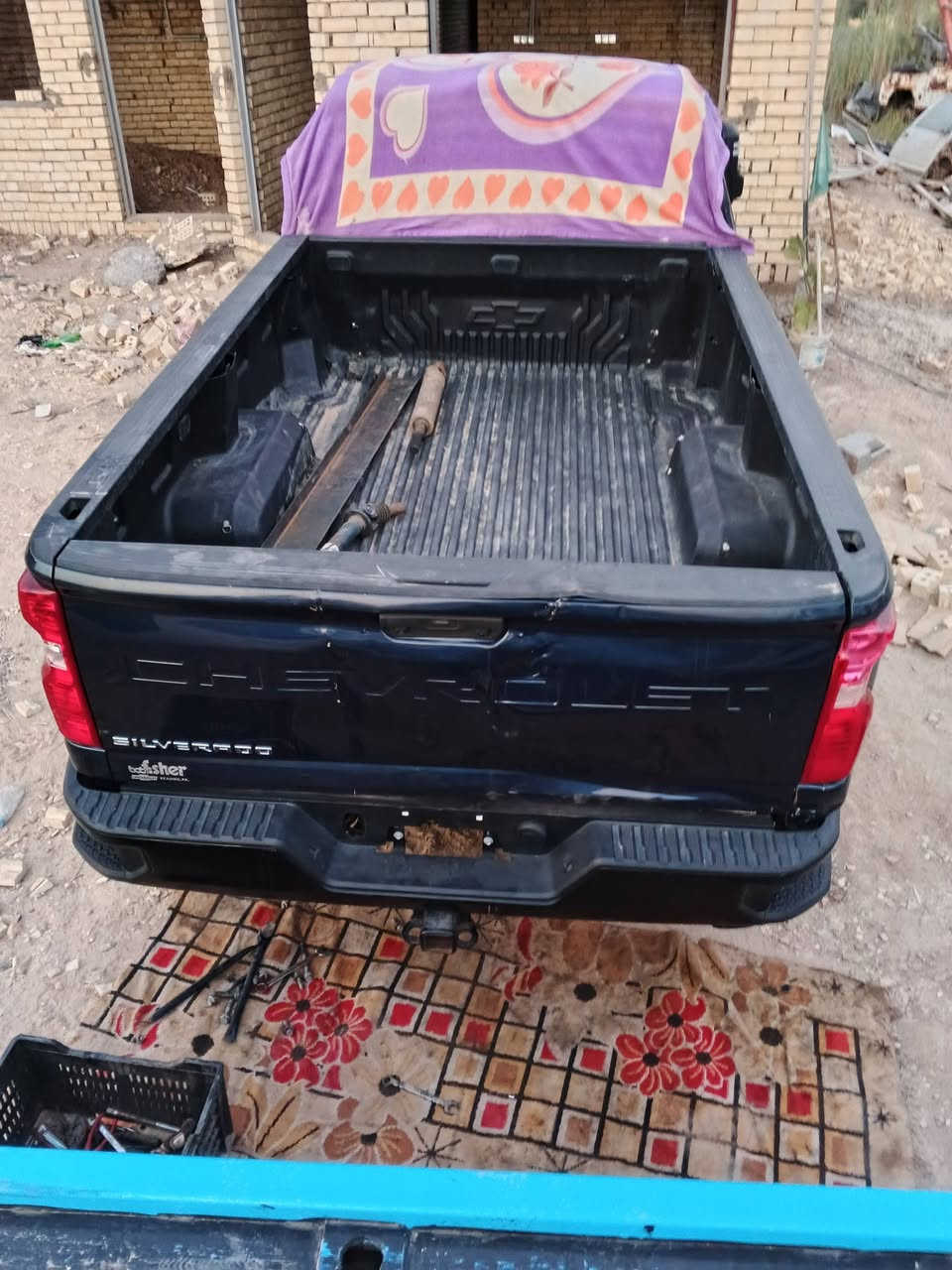للبيع بدي سلفرادو 22 ودعاميه خلفيه 
***********
