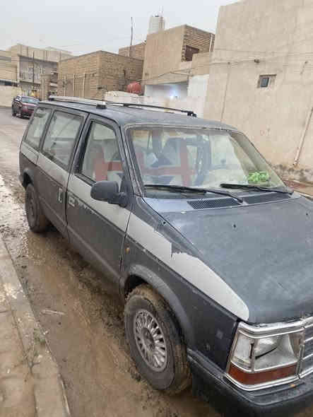 سياره دوج كرفان موديل 88 للبيع او مراوس  25 ورقه وبيها مجال  محرك كورلا  السياره موجوده بالعماره  ***********
