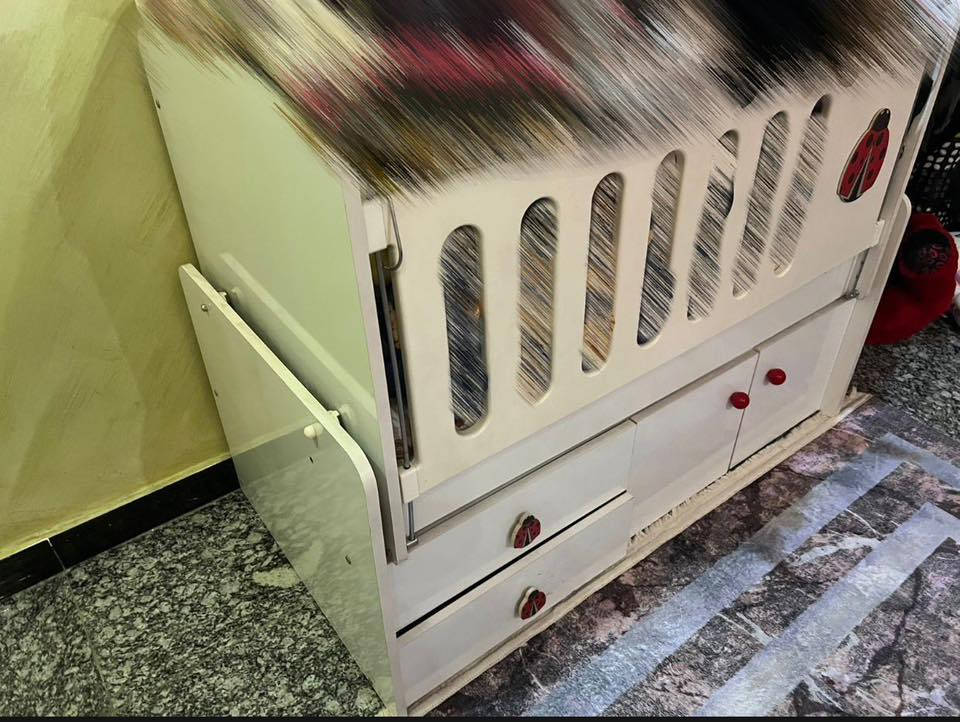 جربايه تركيه اطفال نضيفه جداً وثقيله السعر 60 بغداد ***********
