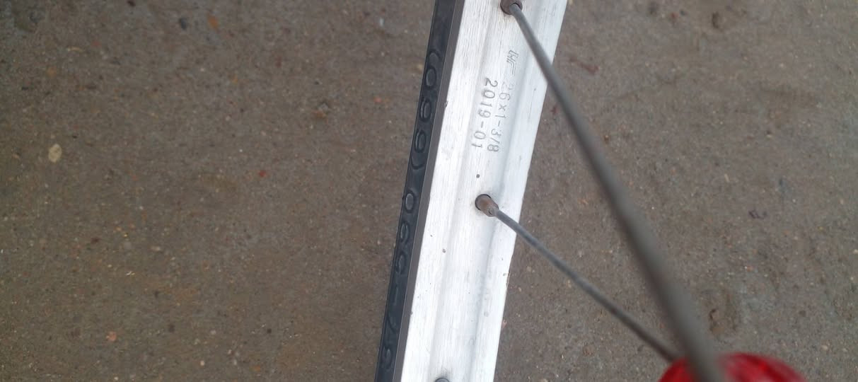 سلام عليكم ورحمة الله شباب هاذه البيسكل للبيع او مراوس السعر 95 وبي مجال


**إذا كنت صاحب هذا الإعلان وتريد حذفه لأي سبب، رجاءا أرسل رسالة إلى الدعم الفني**