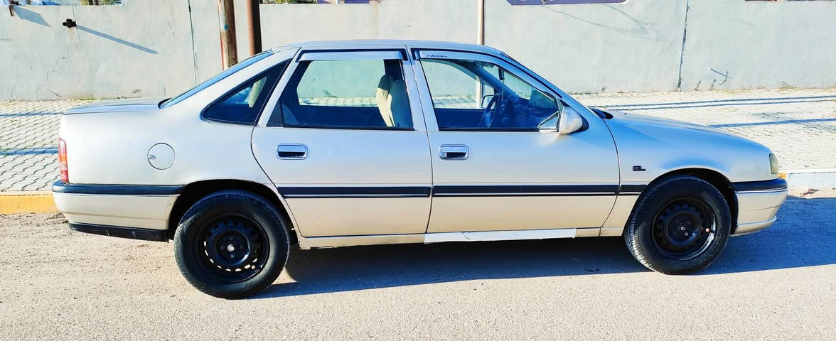 السلام عليكم اوبل 20للبيع شرط الغرامه والتحويل كير اوتوماتيك مكينه شرط صدر نضيف  السياره صبغ عام للجماليه وبيها دفتر بانزين والرقم اربيل وسنويه باسمي مكان السياره طوز صلاح الدين للشراء او للاستفسار  اتصل على الرقم ***********
