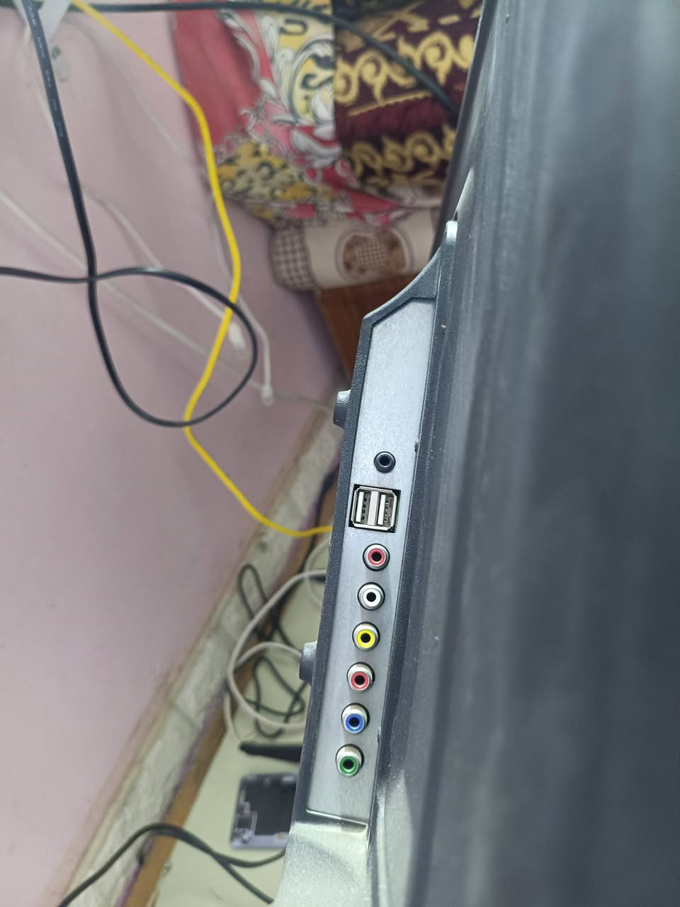 شاشة GENERALGOLDEN
الدقة: 728×1336 الهرتزية 60
المنافذ: 2 HDMI و 1 Vga للصورة و منفذ سماعات 
السعر: 50.000 دينار 
رقم الهاتف: ***********
مكاني النجف
