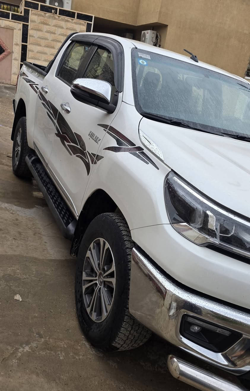 للبيع بيكم فورويل موديل 22
سعودي مكفوله من صبغ ماشيه ٦٥
فول مواصفات ***********
