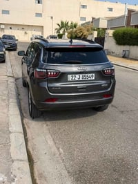 كومباس ٢٠٢٢ • ماشيه ٤٠٠٠٠ • حادث ٣ قطع