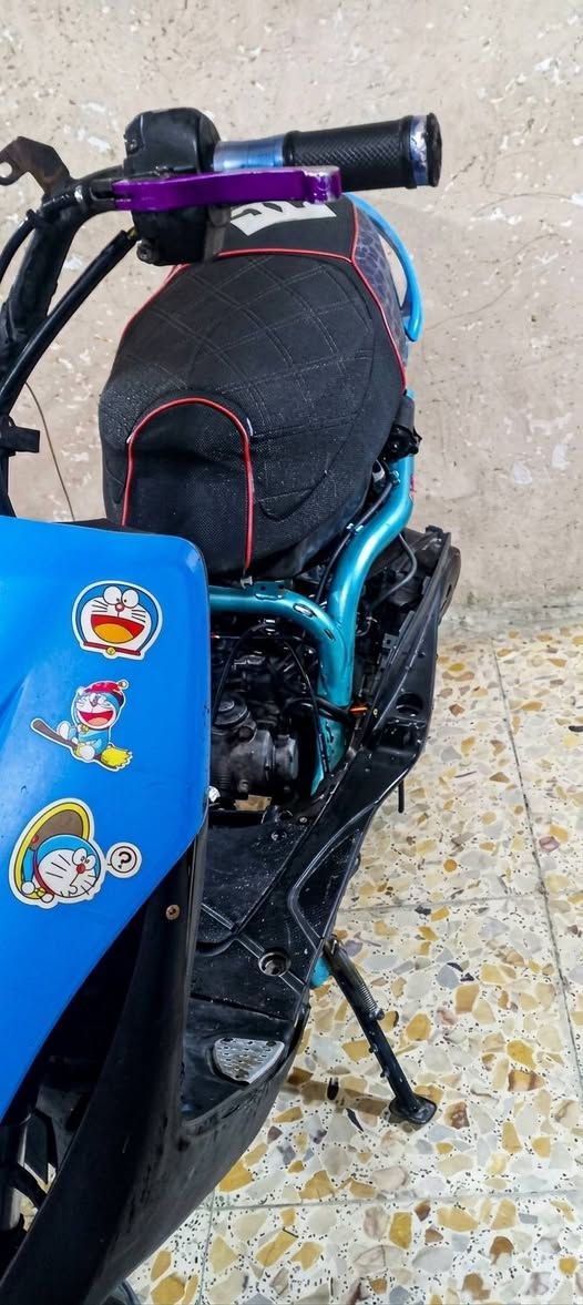 للبيع: دراجة ماكس عدلة (مال لعب) 🏍️⚡
​الدراجة نظيفة وكلشي ما ناقصها وجاهزة، تفاصيلها:
​المحرك: بوشة 55.
​القطع الجديدة: كلج أمامي جديد، باتري جديد، كتف جديد، نارية وطلقة نارية جديدة.
​النواقص: تحتاج فقط (قمجي سكليتر) وتبديل دهن.
​السعر: 400 ألف بيها مجال قليل *********** متواجد واتساب
