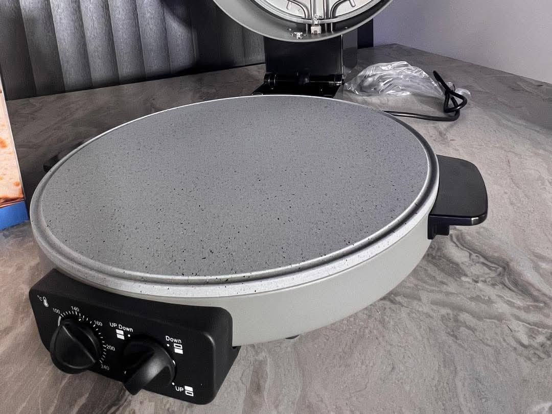 خبازة من ماركة امبليوم الألمانية❤️‍🔥💥
*هيتر حلزونزي كبير
*القدرة 2200 واط. القطر 40 سم 
*اضائة داخلية +هيتر منفصل
*قاعدة كرانيت مانعة الالتصاق
*ثرموستات للتحكم بدرجة الحرارة
*ضمـــــان سنــــــة وكـــــــيل  أمبــــليوم

للحجز مراسلة الصفحة


**إذا كنت صاحب هذا الإعلان وتريد حذفه لأي سبب، رجاءا أرسل رسالة إلى الدعم الفني**