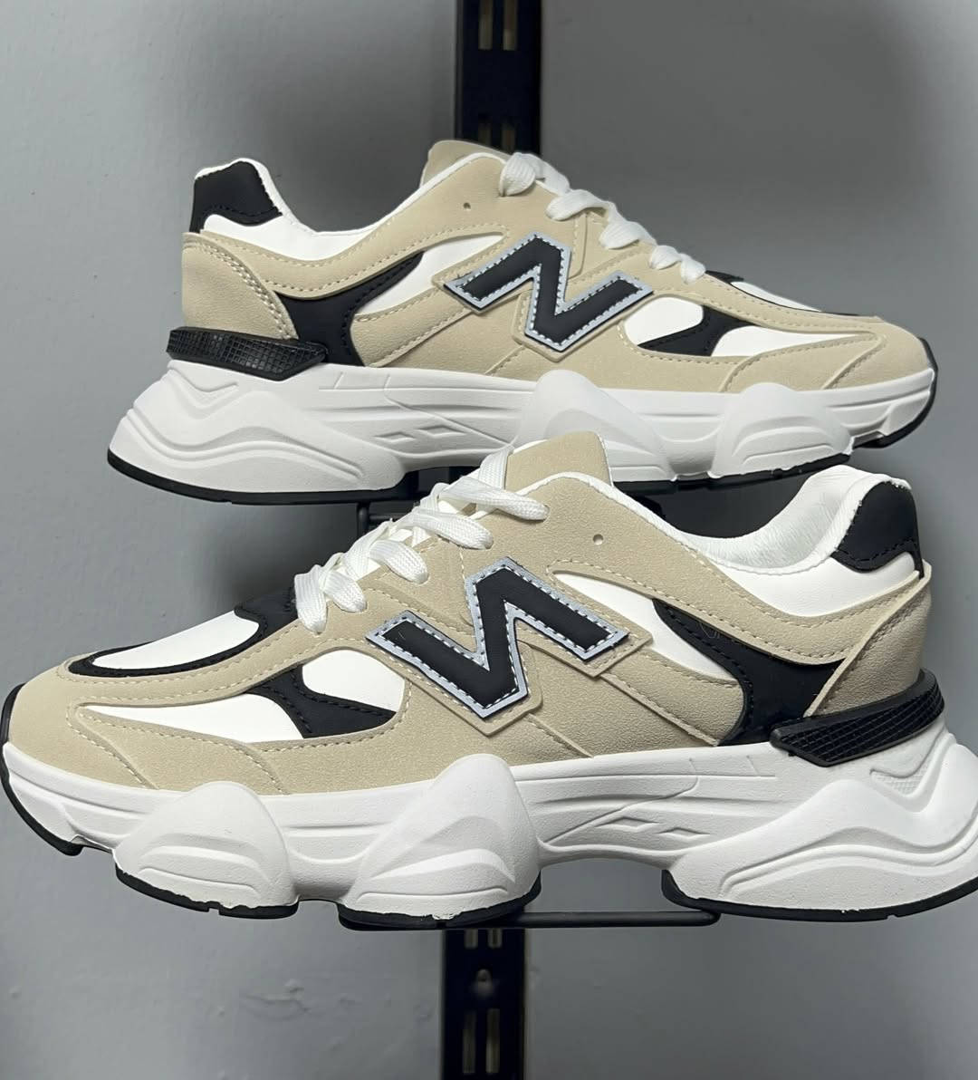 السلام عليكم متوفر ذول الموديلات بحدود 90-95 قطعة ابيع شلع مكاني البياع


**إذا كنت صاحب هذا الإعلان وتريد حذفه لأي سبب، رجاءا أرسل رسالة إلى الدعم الفني**