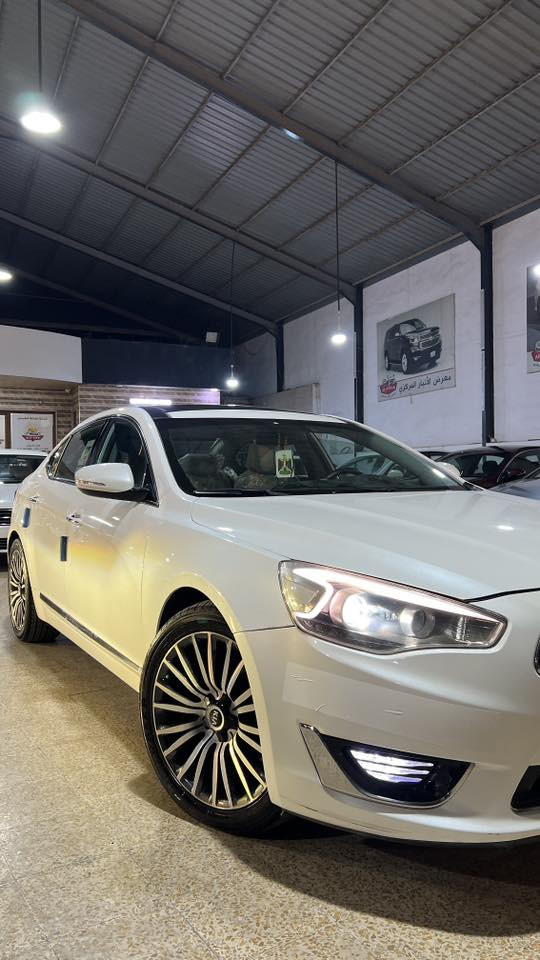السلام عليكم
KIA.CADENZA.2014  ملكي داخل ابيض 
كادنزا 
الموديل: 2014
الصبغ: لايوجد صبغ 
المواصفات: 1/1 فول ملكي داخل ابيض 
1- لايت زنون متحرك مع الستيرن 
2-مقاعد تحكمات هيتر تدفئه وتبريد 
3-خمس بصمات 
4- برده خلفيه متحركه
5-شاشه حجم كبير كار بلادي 
6- منافذ شحن عدد 2 
7- هاندبريك بصمه 
8- تحكمات ستيرن 
9- مرايات قلاب وترحيب 
10-عداد ديجتل شاشه
11- محرك 3500 دوش خليجي
رقم اربيل الدولي الجديد السياره بأسمي ثاني يوم تحويل وسنويه جديده بعدها وبالعافيه على الياخذها
السعر/ 155 
اخوتي رجاءا السياره متتقارن بالتعبانات هاي كلش جديده ونضيفه ومامتعوبه صدر وحداديه بشرط هم 
للاستفسار/ *********** بي واتساب متواجد بي
