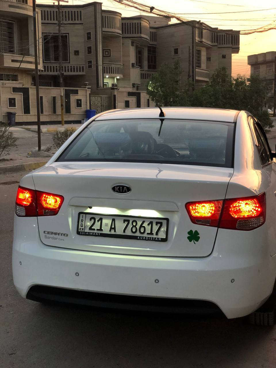 السلام عليكم
سيراتو ٢٠١٠ رقم سليمانية باسمي شرط تحويل  
سنوية ٢٠٢٧
خمسة ويل كب 
كير اوتو أربع نمر 
مكينة كبس بلادي ما مفتوح 
ماشي ٩٠ الف 
صدر خير من الله تجي وتشوف 
تدفئة و تبريد شغال وجديد وثلج 
منظومة زنون عالي ناصي وبروجكتر زنون 
اشاير بلمري 
تحكم ستيرن 
ما بيها اي نقص 
بيها بارد بداية بنيد كد أربع أصابع او خمسة وبيهة رصعة باب بصف السايق صغيرة 
قبل لا تجي تفتح كامرة وتشوف يلة تشرفني وكل الهلا بيك 
السعر ١١٢$
للاستفسار على رقم 
***********
مكان سيارة بغداد بلديات
