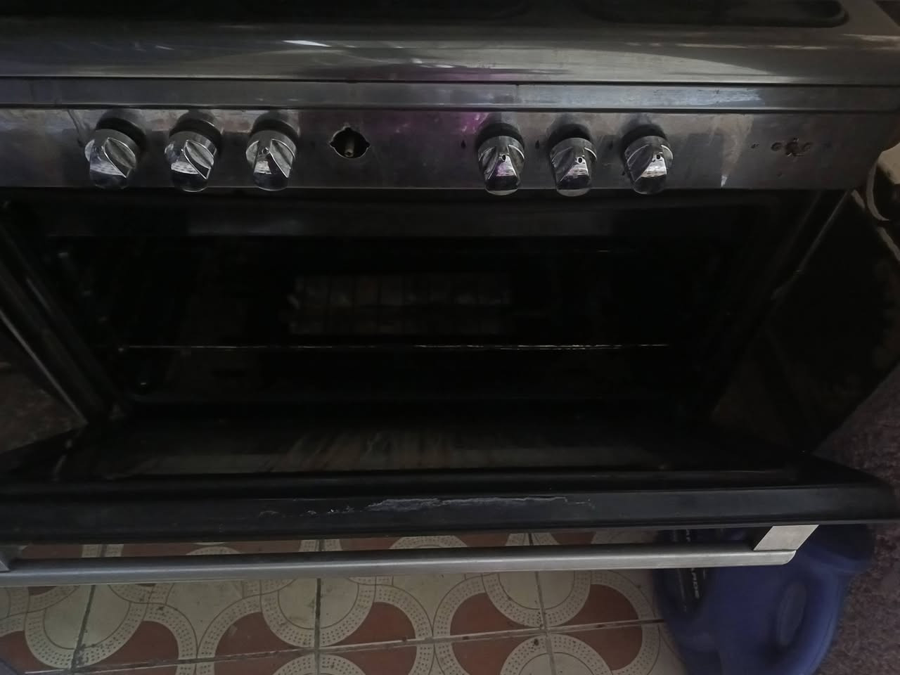 طباخ شغال بس محتاج تنضيف عيون.  نوعيته مصري


**إذا كنت صاحب هذا الإعلان وتريد حذفه لأي سبب، رجاءا أرسل رسالة إلى الدعم الفني**