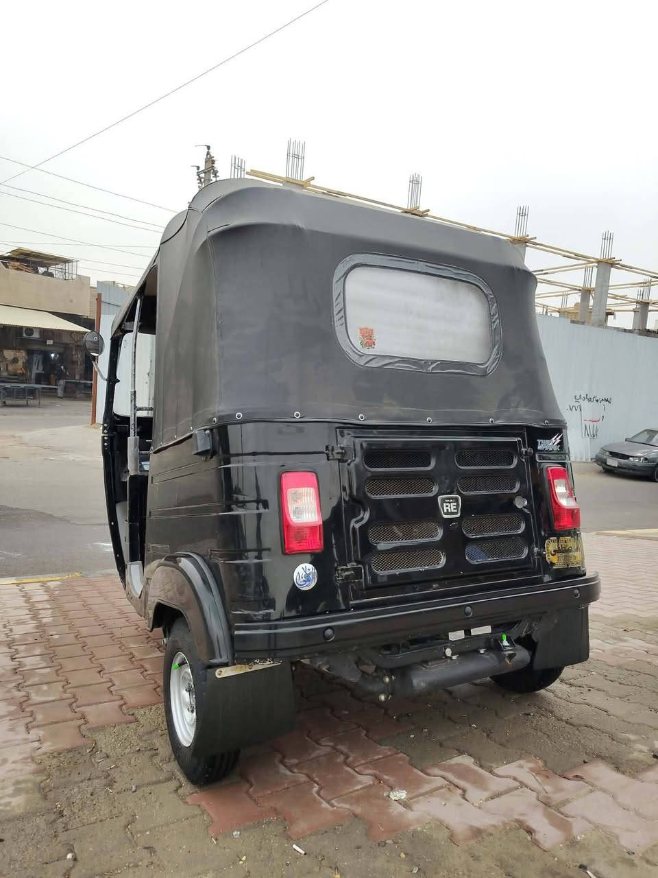 السلام عليكم تكتك للبيع  رقم سنويه بغداد بوكاني بغداد البياع تقاطع درويش الشراي يتصل بهذا الرقم ***********
