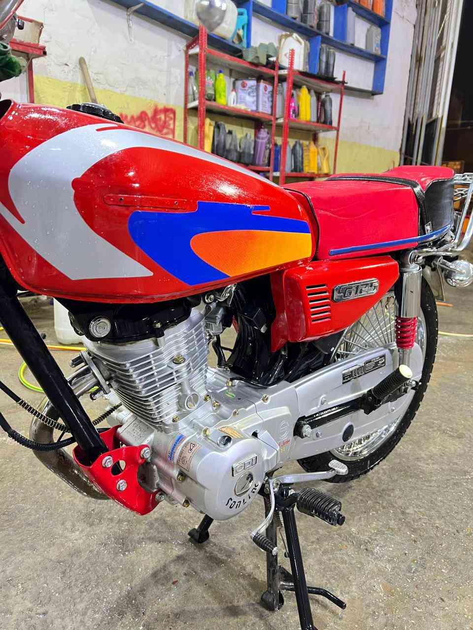 نامه برو ماكس موديل 23 مامفتوح برغي بيها من الشغل للبيت مامتعوبه الدراجه تانكي وكشنها موجودات الابلادي
السعر 950قفل ***********
