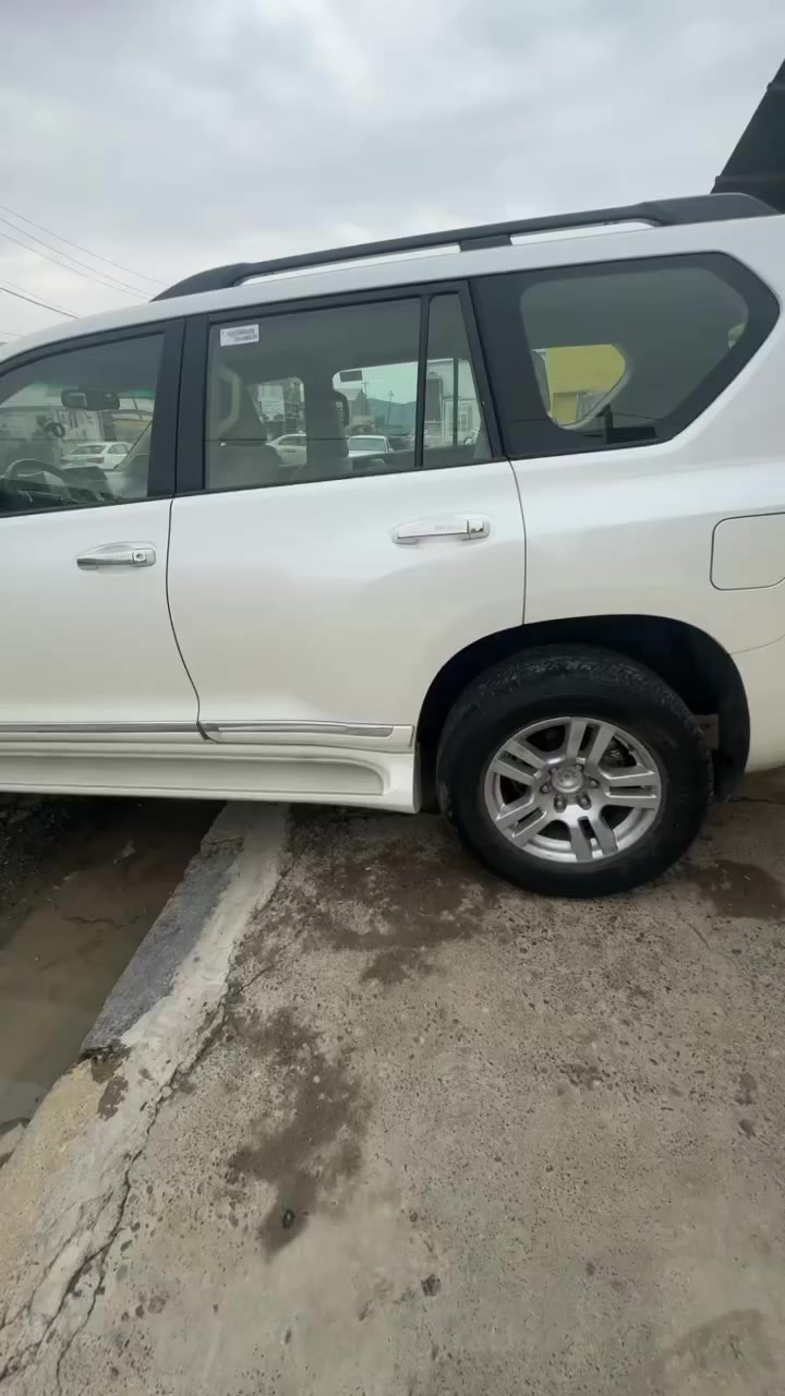 برادو موديل 2010 مواصفات لكزز بدون صبغ ماشبه 199 الف
مكانه اربيل/***********
