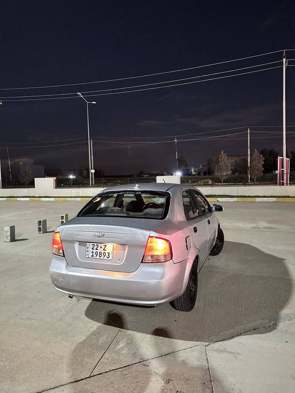 سه ره تا به ناوي خواي كه وره 
شؤفليت ئه ڤيؤ 
مؤديل 2006
ته قه وره قه ي به شه رت 
كاره باي به شه رت 
وه رگه رانوو برانه وه ي به شه رت 
سه ياره كه ره قه موو ژينكه و سه نه وي نويه 
سه ياره كه بيوه ژنه 
سبوخيكي جواني كراوه 
چوار تايه ي تازه يه 
به ناوي خؤمانه.
سحري 36وه ره قه 
مه جاليكي برايانه...ره قه م مؤبايل***********
شوين هه ولير.... أربيل, العراق
