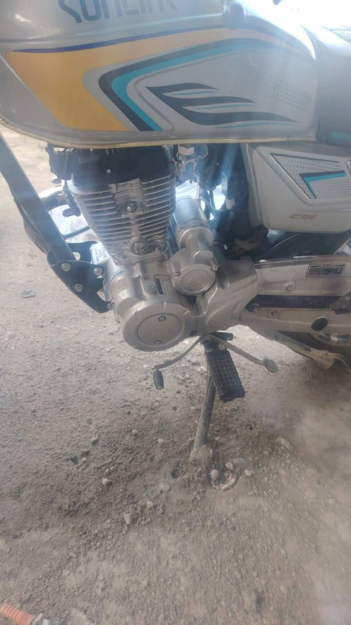 سلام وعليكم دراجة سونك موديل2025 دراجة نضيفة بس اشاشة واكفة سعر 800وبيهة مجال بغداد سبع قصور***********
