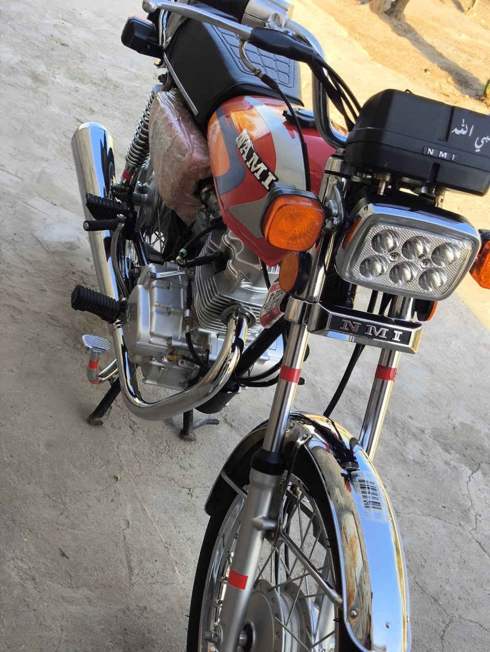 دراجه ايراني شلامجه بدون اوراق 2024 الدرجه مكفوله السعر 800 قفل المكان الكحلاء ناحية بني هاشم‏ ‪0774 187 9427‬‏
