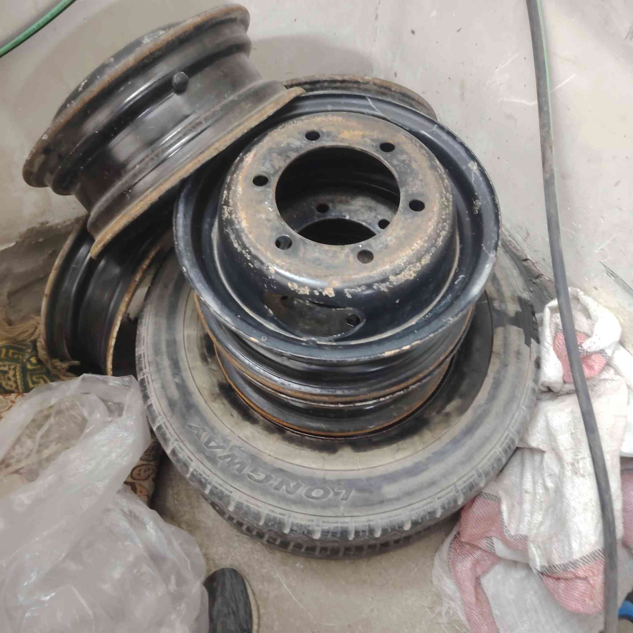 يوجد ويل كيه حمل أطار خلفي ويوجد بدون أطار كربلاء حي السلام 
للأستفسار ***********
