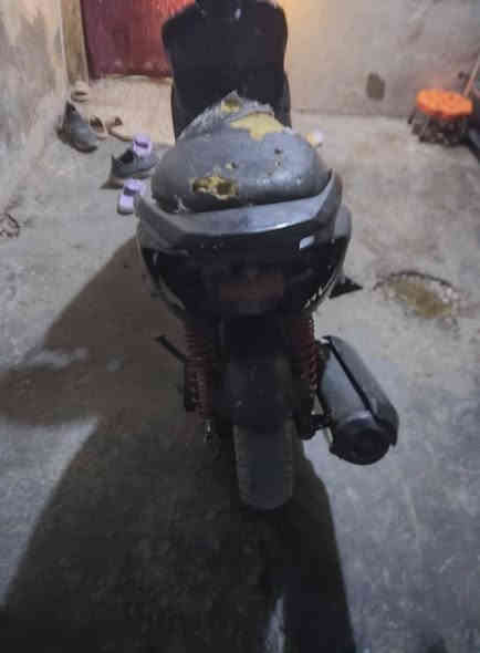 سكنس نثيه شغاله محركه نظيف سلف السعر 150 بغداد***********
