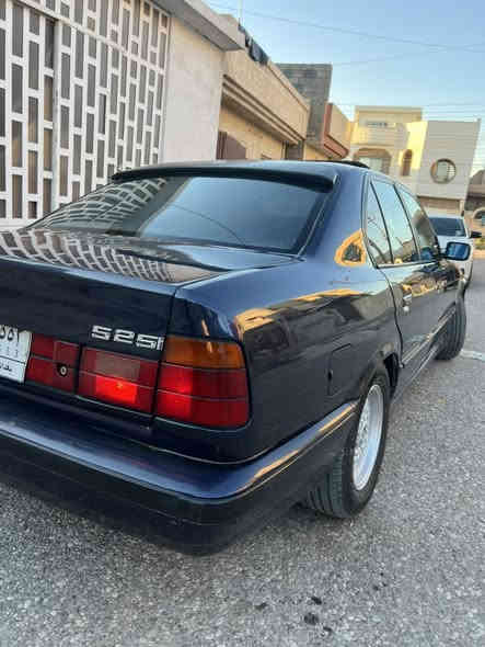 بي ام دبليو 525
محرك فل 
مصبوغه عام جماليه بدون ضربه 
محدث 95داخل وخارج 
غرفه اوف وايت صاج
دبل ايرباك
دبل جكمجه 
بجم عريض 
سلايت واربع جوم كهرب 
وياله خليه جدد
تايرات جدد 
طخم امامي خلفي جديد 
السعر 60 وبيها مجال 
مكاني موصل 
***********
