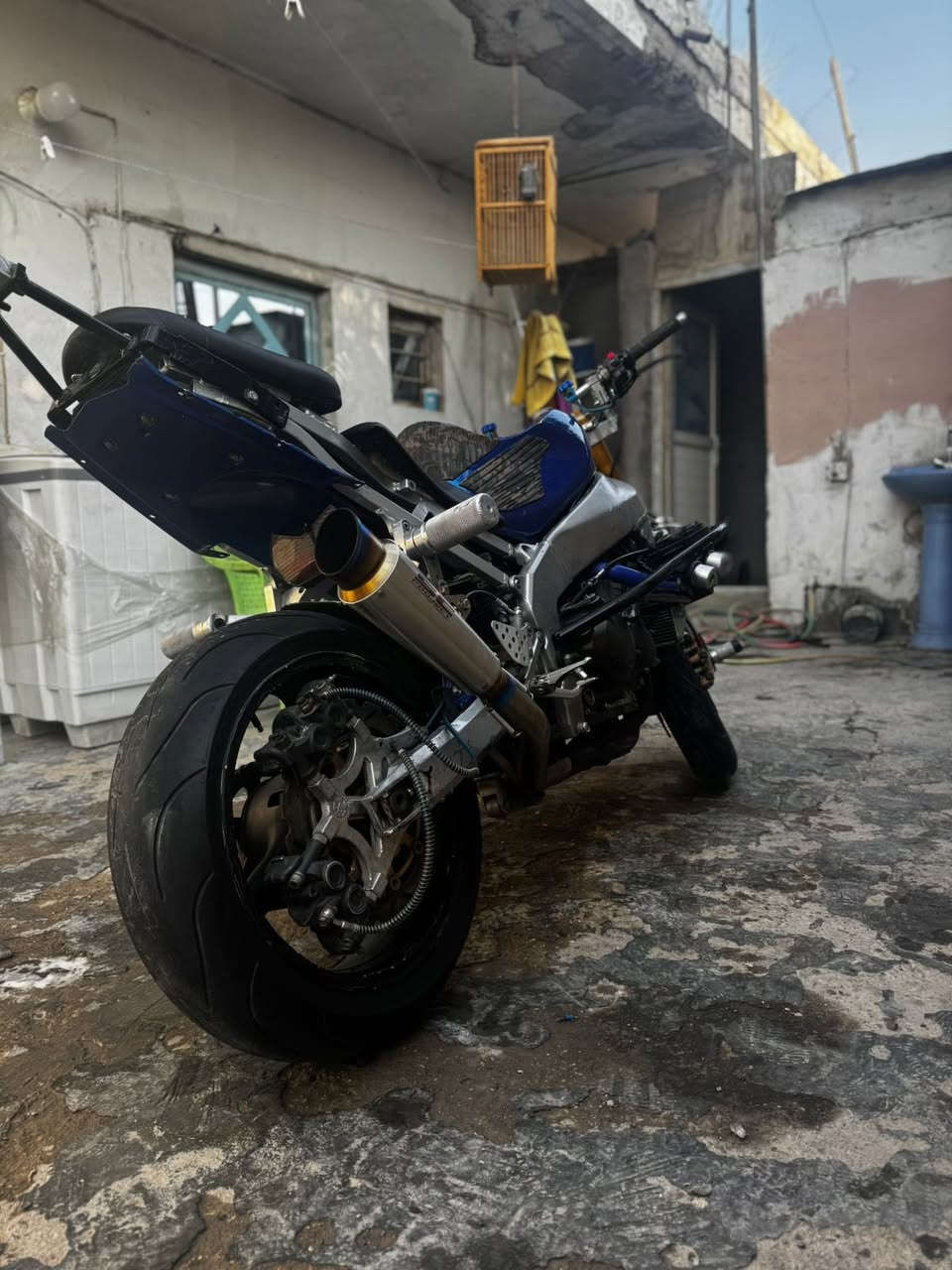 يسلام عليكم كاوسكي مال لعب 2004 للبيع الدراجه خير من الله الدراجه محرك بلادي مامفتوح ستيرن قطعتين صالنصه تخبل الدراجه بيه تزويد ايخبل ماخذه 200 باتري جديد مكثف جديد دسكات جدد امامي وخلفي راديتر تيتانيوم مكاني بغداد***********
