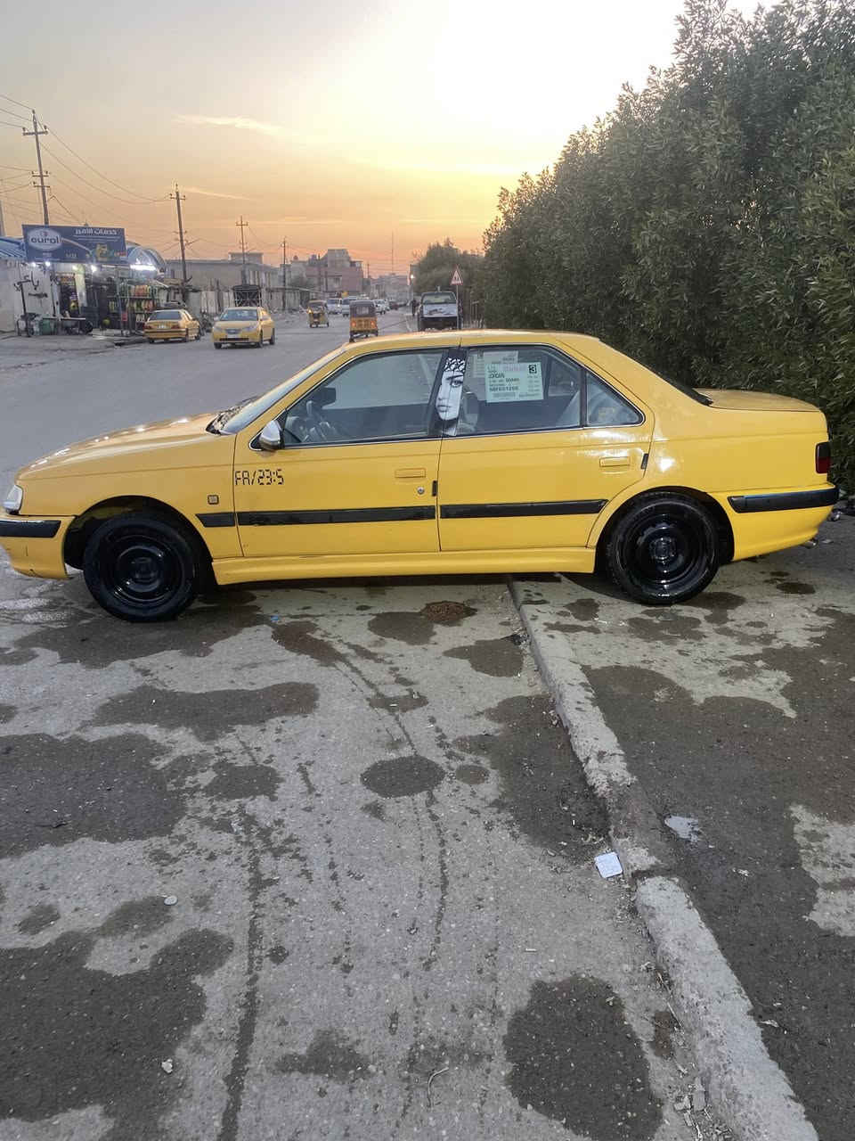 السلام عليكم بيجو بارص موديل 2015 كير مكينه خير من الله حدادية فوك لنص عمر بيهه معجون فقط بجاملغات لخليفه ولحوض ما بي اي ضرر  سعر 37 وبيهه مجال ***********
