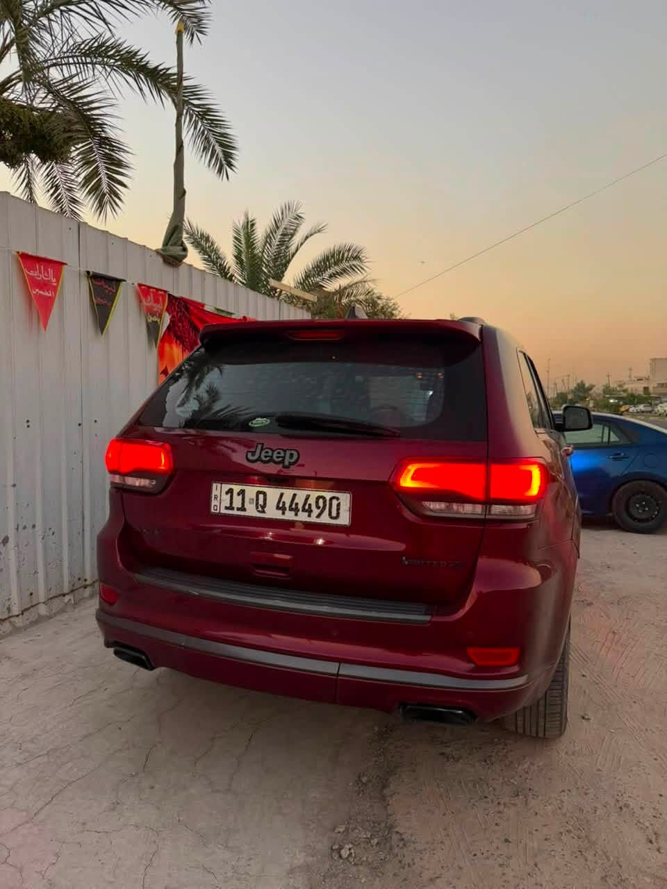 🚙 للبيع جيب شيروكي Limited X موديل 2020 - وارد أمريكي
* 📍الممشى: 135 ألف كم
* ⛽️ 6 سلندر
* 🎨 اللون: ماروني
* 💰 السعر: 21 ألف دولار

السيارة بيها ضرر جاملغ وبنيد، وبيها رصعات وأضرار حالوب، وكلشي مذكور بكل أمانة حتى المشتري يعرف وضعها.

الجاد فقط يتواصل، والسعر قابل للنقاش بالحدود المعقولة بعد المعاينة.
مكاني بغداد البلديات او زيونه 
***********
