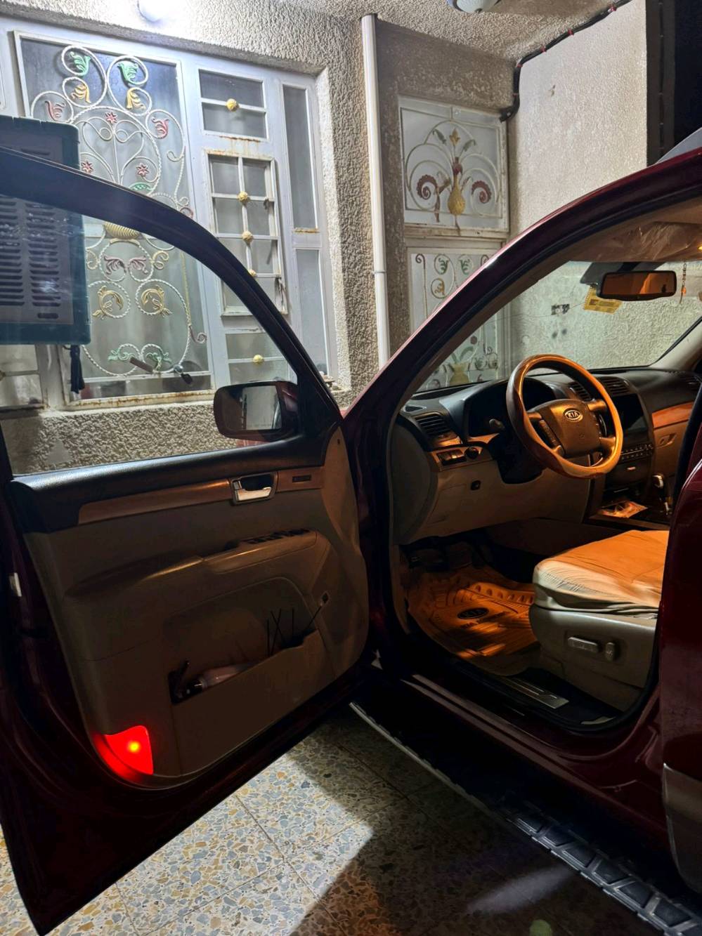 موهافي 2010 خليجي 6 سلندر 3800 فول مواصفات بصمه بانوراما تبريد 3 قطع منضومه غاز السياره جاهزة الضرر بجهة السائق فقط صبغ
شكد ممشاها الفعلي تقريباً؟ وهل عدها دفتر صيانة أو فحص يثبت الممشى؟: 
150000
منو موقع السيارة هسه؟ بأي محافظة/منطقة متواجدة، وتقبل فحص قبل الشراء لو لا؟: 
كوت
الضرر بجهة السايق شنو بالضبط: باب/رفرف/شاصي/إيربگ، لو بس صبغ وسمكرة خفيفة؟: 
فقط صبغ
المرور والملكية شلونها: باسمك لو وكالة، وعليها أي رسوم/إشكاليات بالعقد؟: 
باسمي