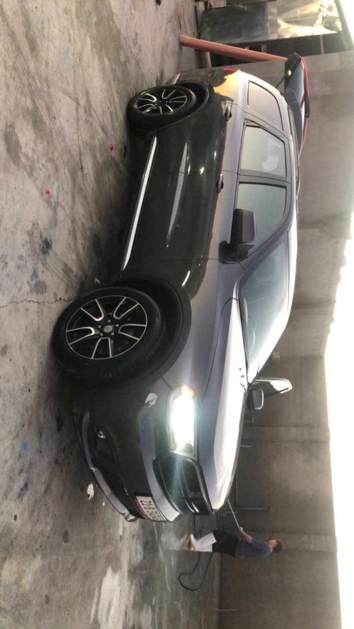 دورنكو موديل ١٩ سيار سنوي رقم جديد تخوم تاير جديد صدر امامي جديد فول موصفات فولا بدون بنرام بي سونر موجود بلا منشور بي شوي تيزاب سيار بسم اتريد تحويل وكالة ماشي ١٢٠الف ميل سعر ١٩٤وبي مجال امروس حسب قناع فقط بس شمالي رقم تلفو بي وتساب ***********
