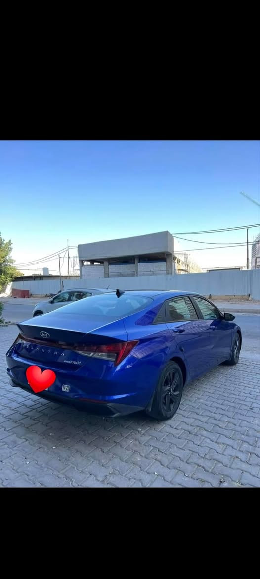 النترا هايبرد موديل 22  سياره جاهزه  ونضيفه كل نقص مابيهه   على ايدي مواصفاتهه معروفه تحويل ثاني يوم رقم بغداد سعر 140 وبيهه مجال للشراي ***********
