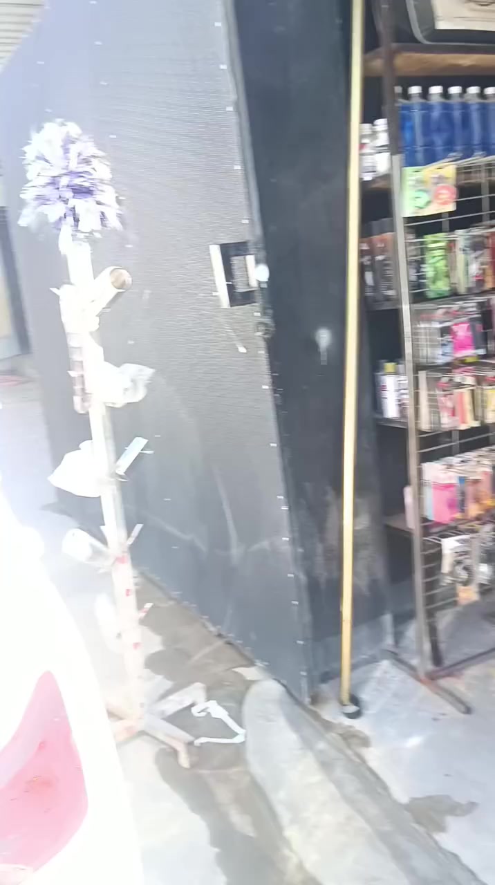 سلام عليكم محل كماليات للبيع شلع مكاني بعقوبه ***********
