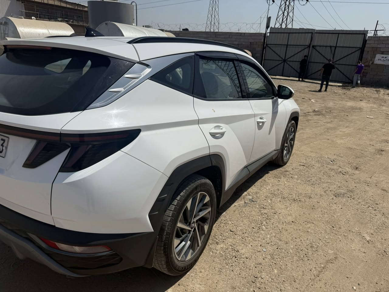 السلام عليكم توسان للبيع موديل 2023 بدون صبغ مكان السياره بغداد البلديات تلفون ***********
