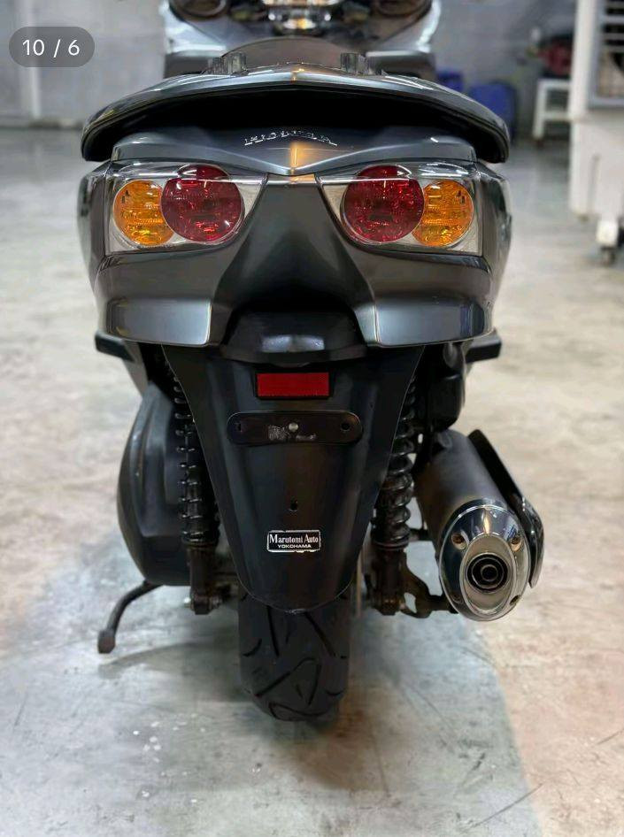 السلام عليكم للبيع 010MF
مواصفات عاليه 
تدفئه يدات 
نظام ABSمانع انزلاق 
جامه طويله 
ويل ذهبي 
كاعيه نيكل 
استان حساس 
كلوب جنطه 
مازده كرستال 
لايت زنون ابيض اصلي 
شاحنه موبايل 
دراجه بحاله الوكاله السعر 18وبيهال مجال قليل 
دراجه بحاله الوكاله دراجه كفاله عامه من كلشي 
عنوان واسط الدبوني ***********
