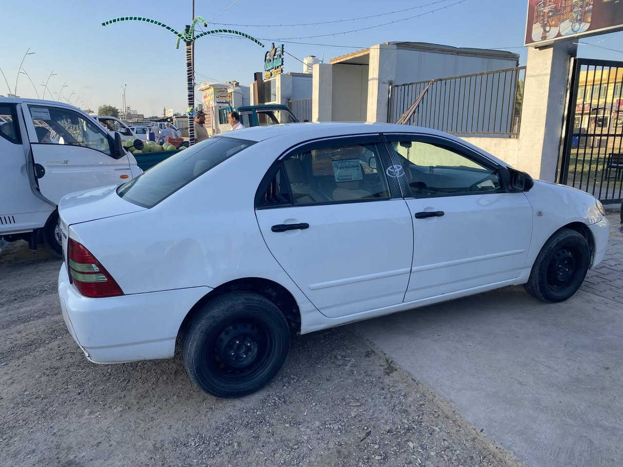 السلام عليكم كورلا بيكاتشو للبيع فقط موديل 2004 السياره بسمي وتحويل ثاني يوم تبريد ثلج سونار السياره موجود ويه الصور بيها ضربه راديترات فقط

وبل جنطه ضربه خفيفه

صبغ جاملغ واحد فقط السعر 85 وبيها مجال قليل

مكاني سامراء ***********9
