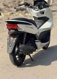 بي سي اكس الجيل الثاني مكينه 150 ماشيه 20الف السعر 14وبيها مجال الرقم ...