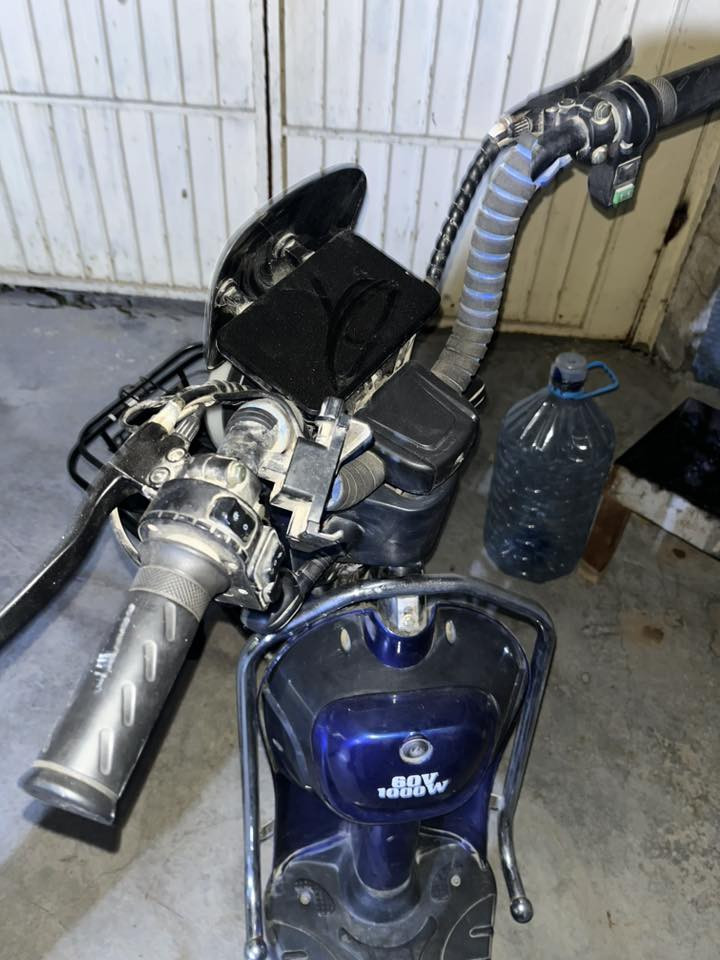 ماطور شحن للبيع مابي اي عيب بس بطاريه جيبله وشغال كلشي بي + العنوان كركوك هاذا رقم الموبايل***********
